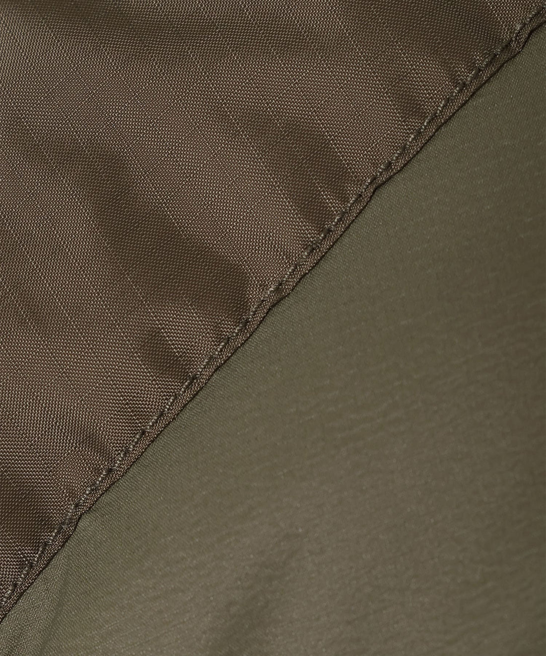 ライトフォース ダウンジャケット