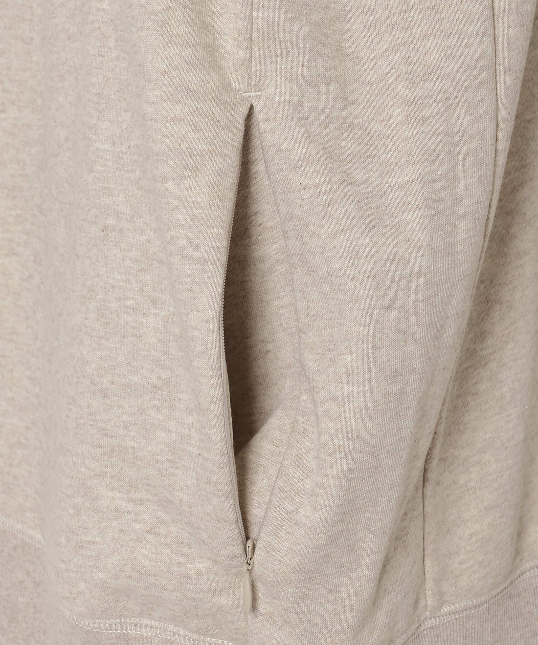 エコハイブリッド ボックスロゴ スウェットシャツ