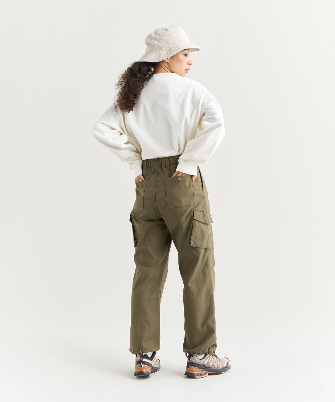 着用モデル: ウィメンズ 166cm / 着用サイズ:M