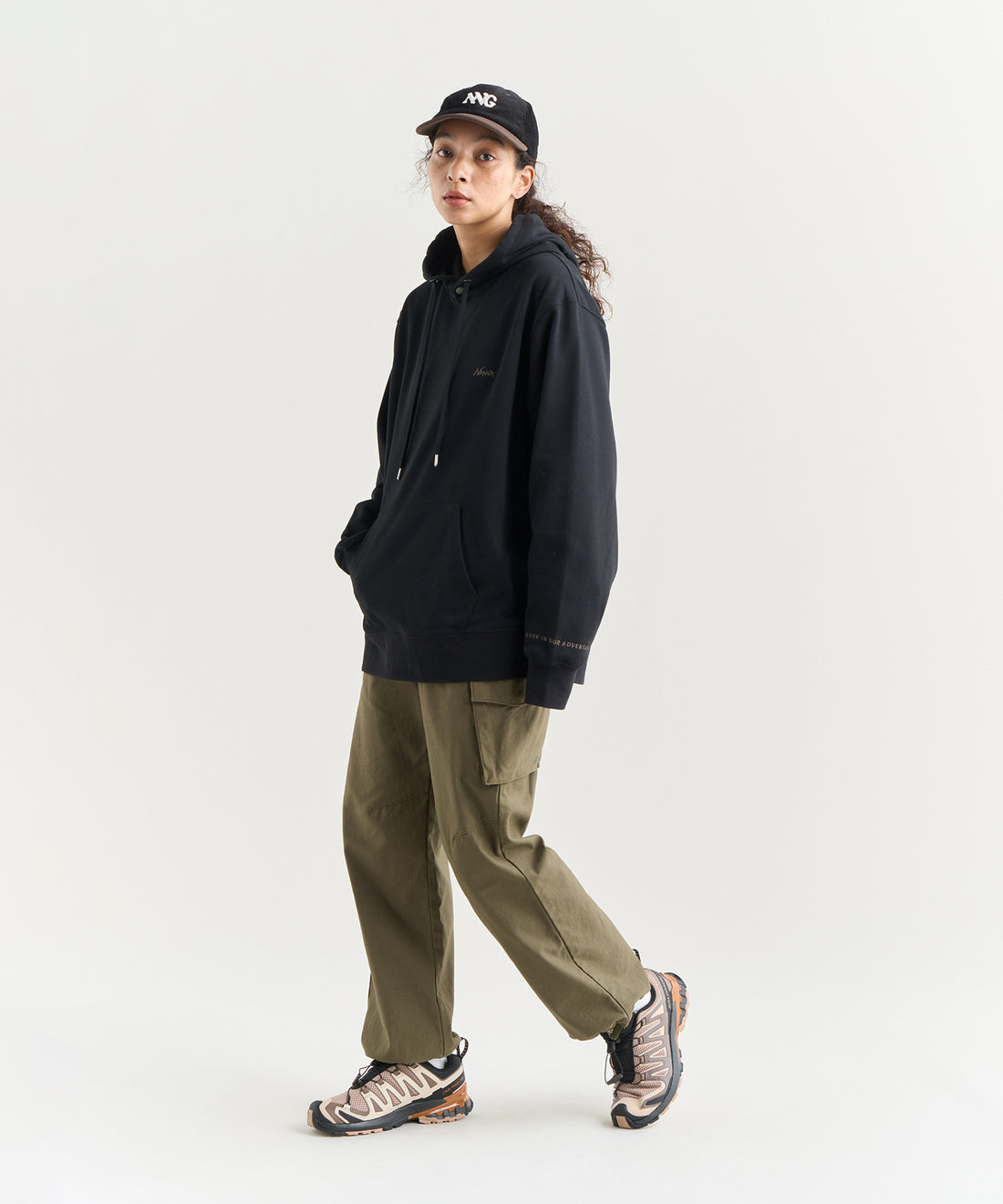 着用モデル: ウィメンズ 166cm / 着用サイズ:M