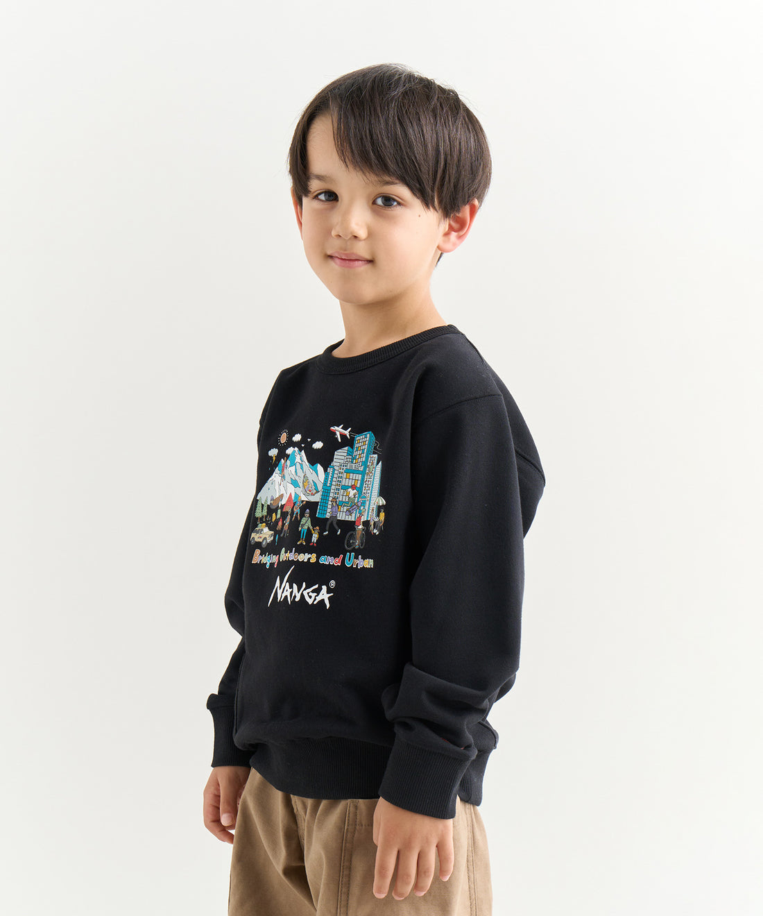 着用モデル:キッズ 116cm / 着用サイズ:120