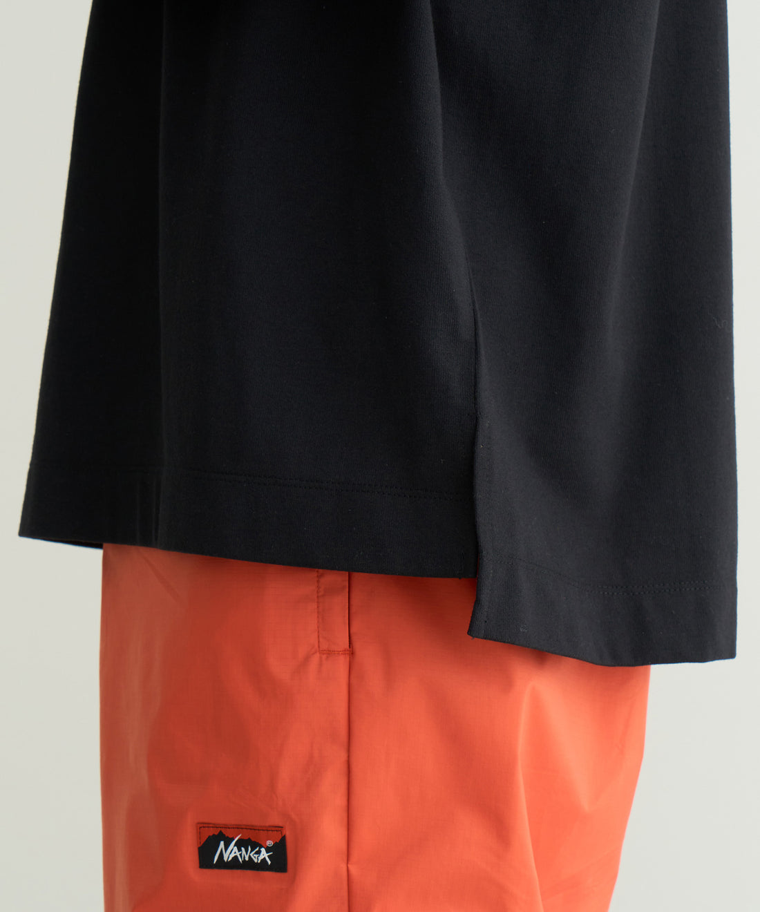 エコハイブリッド ボックスロゴ エンブロイダリー ロングスリーブTシャツ