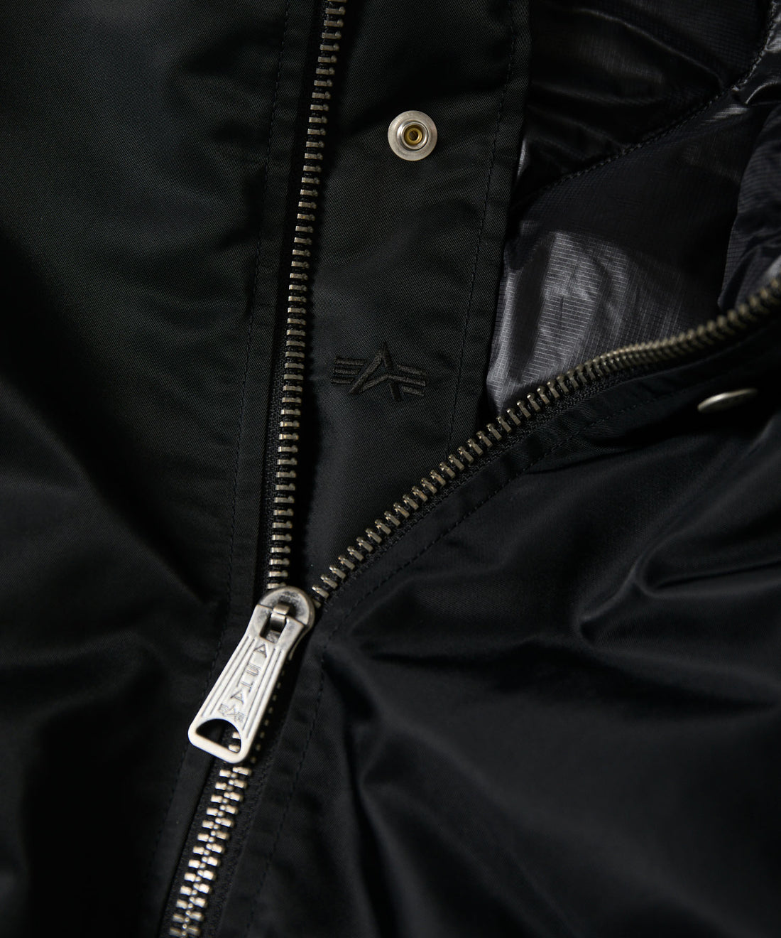 Alpha Industries × NANGA × FREAK'S STORE リバーシブル MA-1 ショートダウンジャケット