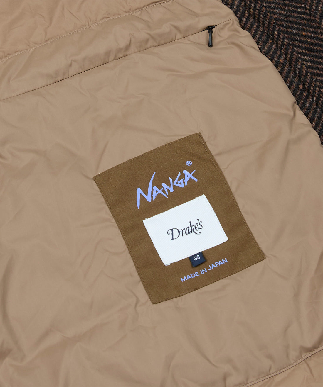 Drake's x NANGA MKIV QUILTED RAGLAN COAT