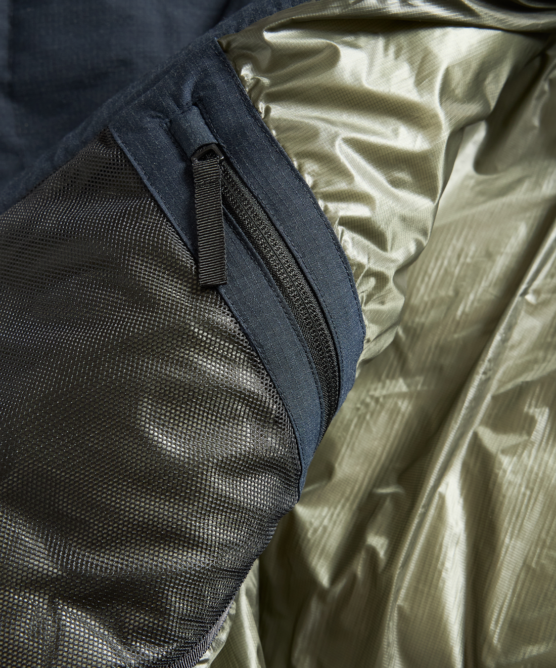 NANGA HOODED CHUTE DOWN JACKET