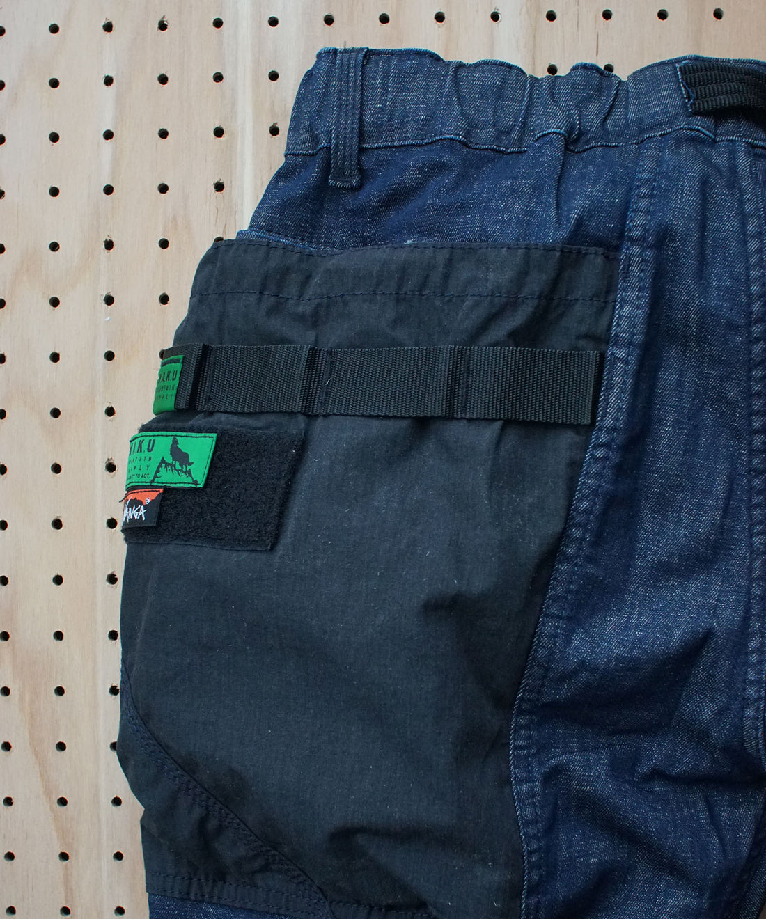 NANGA×H.A.K.U. ナローテーパードパンツ (HK-S119)