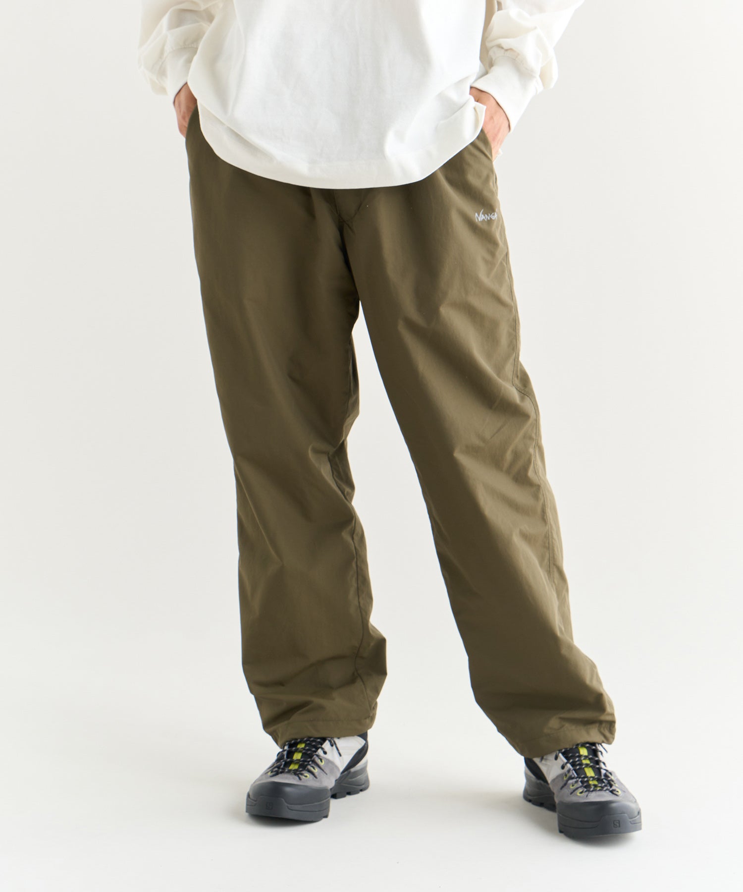 ホワイトパンツ サイズ6 波模様 ホワイトパンツ サイズ6 波模様