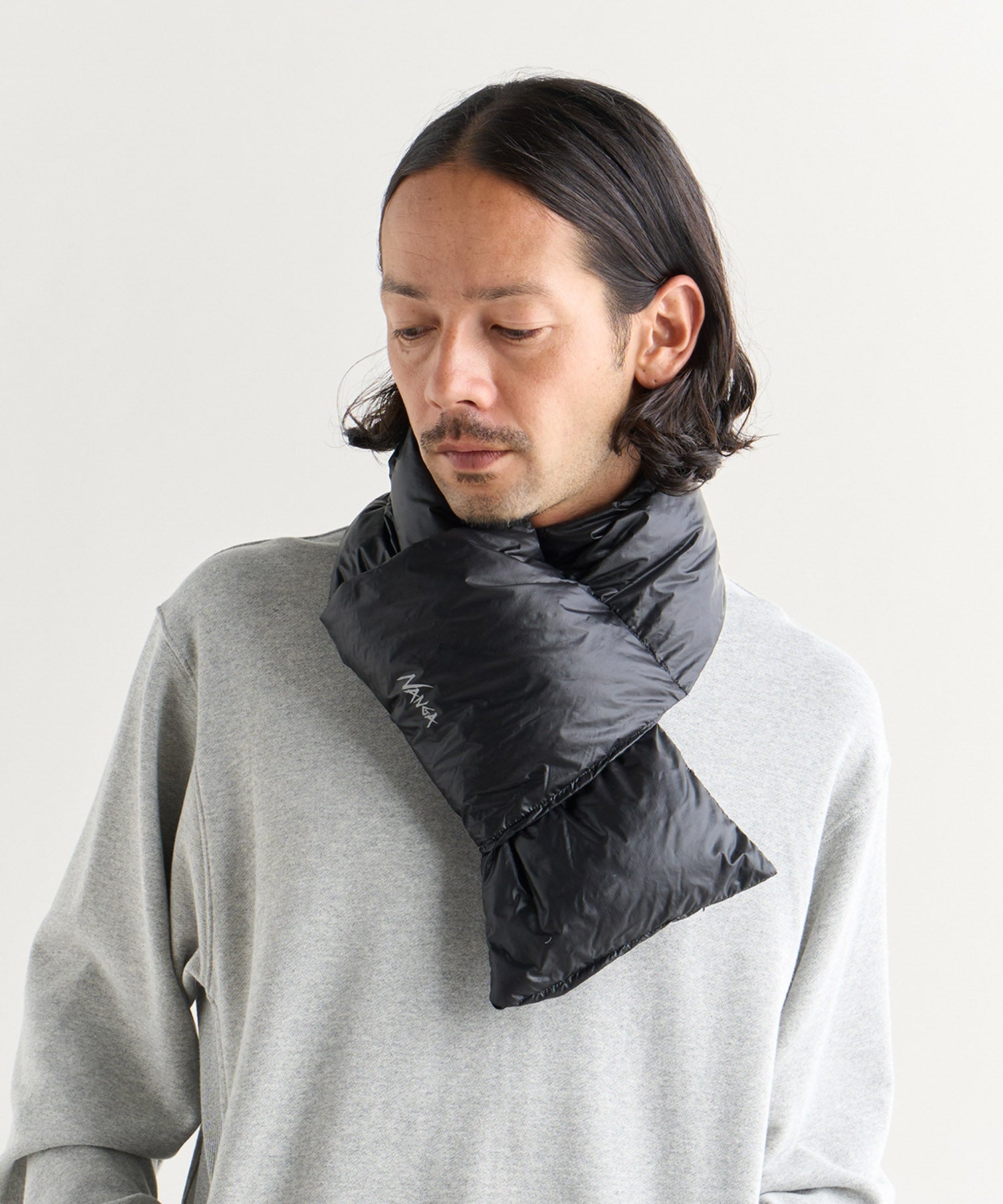 STUDIO NICHOLSON ダウンマフラー ライトグレー STUDIO NICHOLSON ダウンマフラー ライトグレー スタジオ