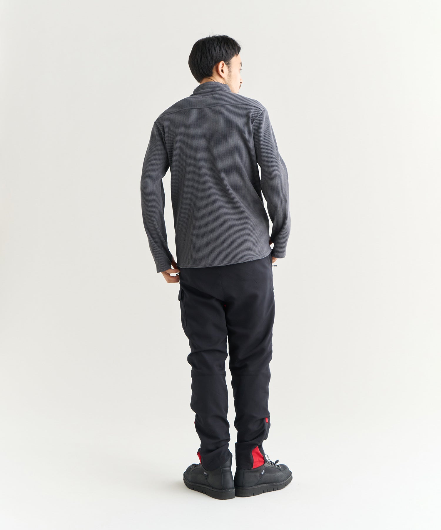 サーマルクール・チップ 1343104-STEALTH-GRY.jpg