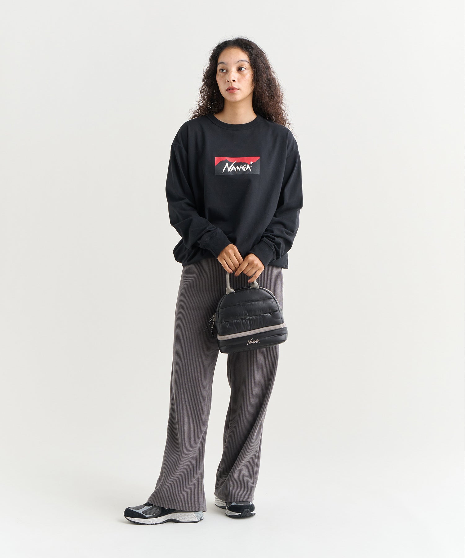 エコハイブリッド ボックスロゴ ロングスリーブTシャツ – NANGA