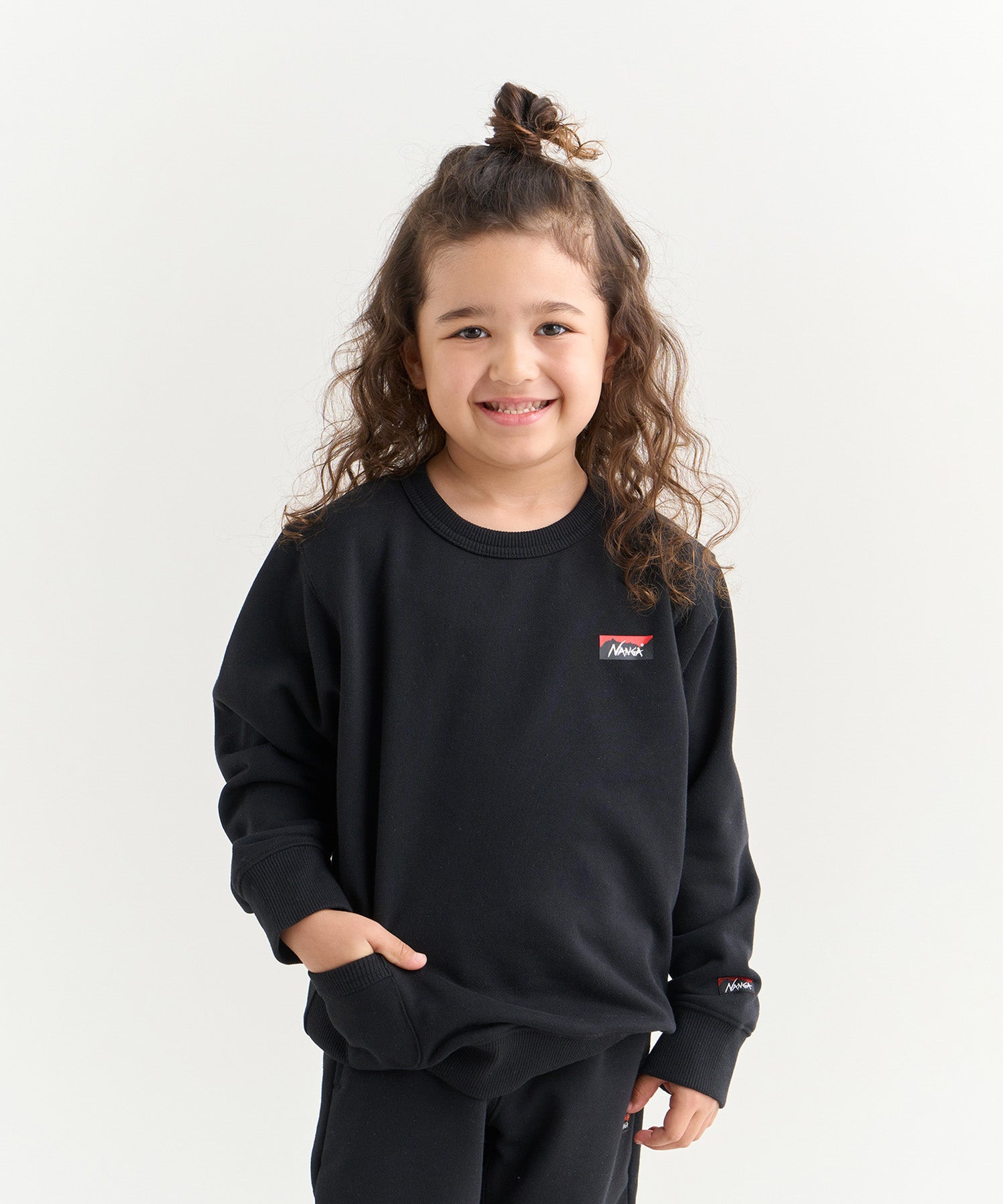 エコハイブリッド ミニボックスロゴ キッズ スウェットシャツ – NANGA