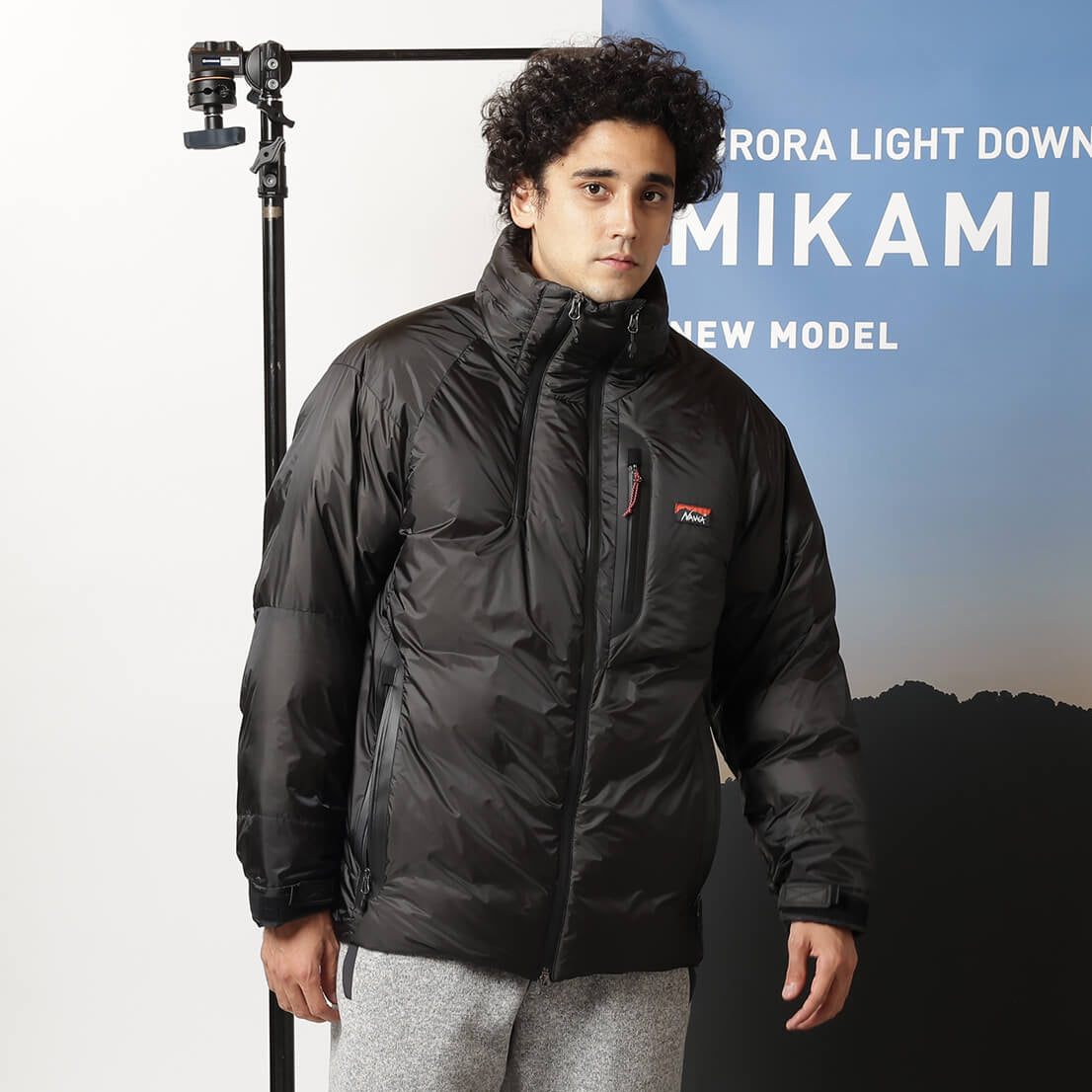 AURORA LIGHT STAND COLLAR DOWN JACKET MIKAMI / オーロラライト ...