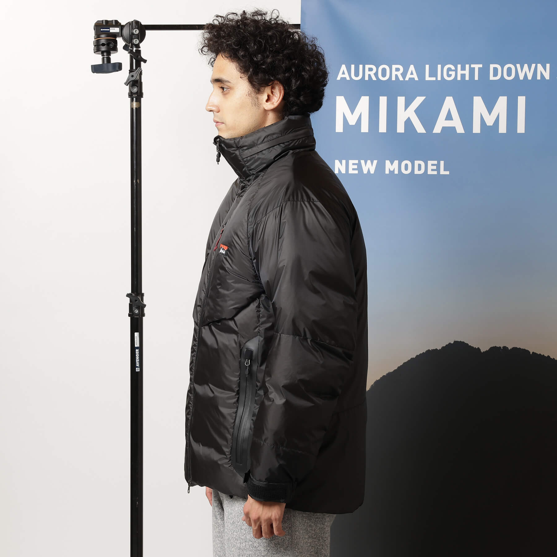 AURORA LIGHT STAND COLLAR DOWN JACKET MIKAMI / オーロラライト