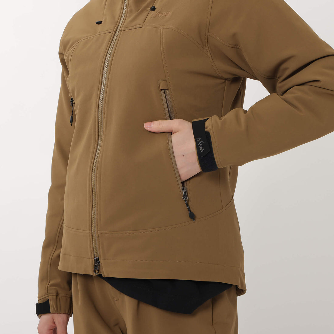 SOFT SHELL JACKET FIT W / ソフトシェルジャケットフィット（ウィメンズ）
