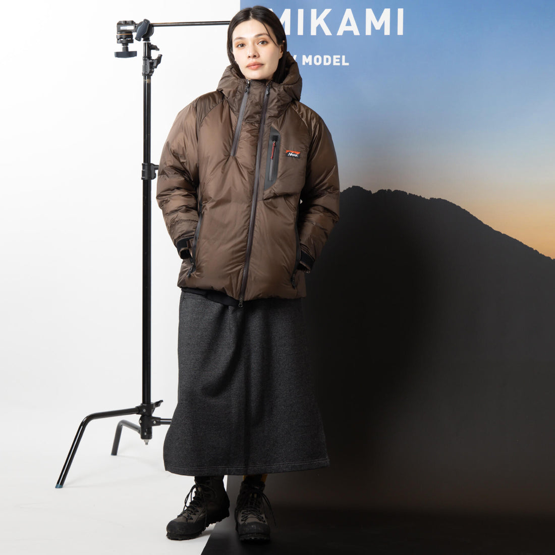 AURORA LIGHT DOWN JACKET MIKAMI W / オーロラライトダウンジャケットミカミ（ウィメンズ）