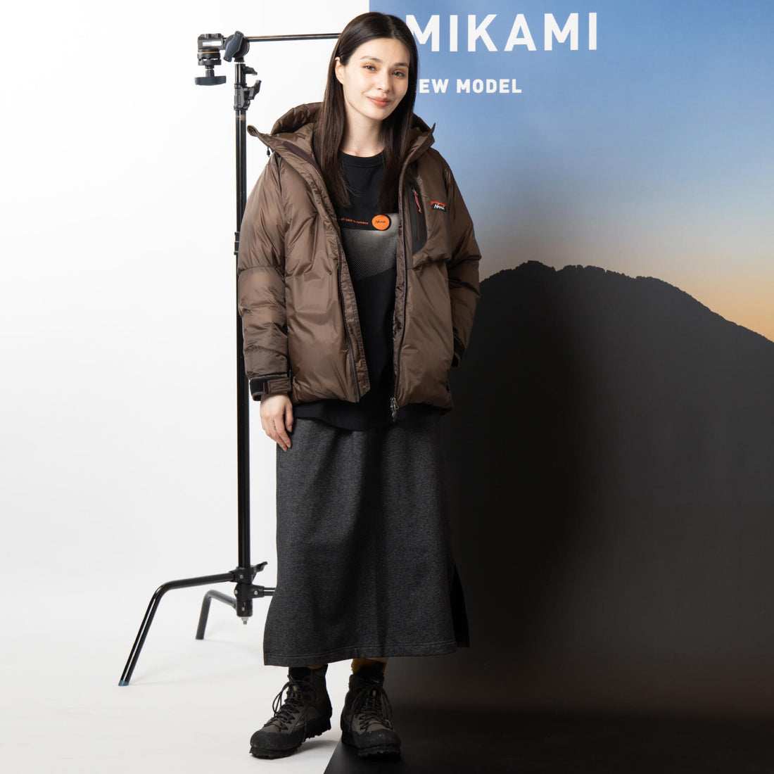 AURORA LIGHT DOWN JACKET MIKAMI W / オーロラライトダウンジャケットミカミ（ウィメンズ）