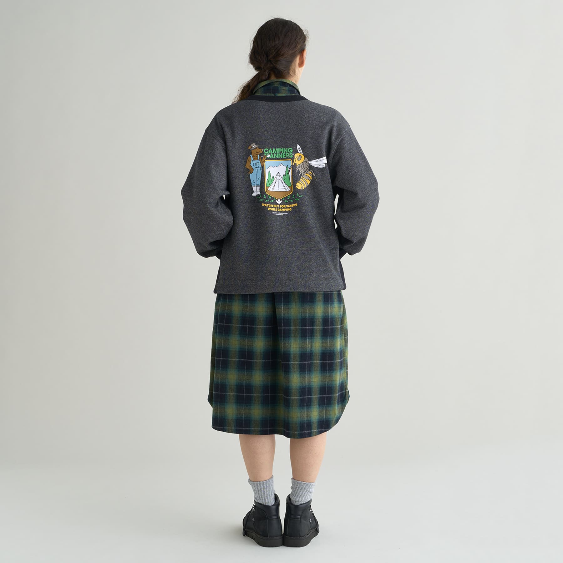SPECIAL PRICE】ECO HYBRID CAMPING MANNERS WASPS SWEATSHIRT