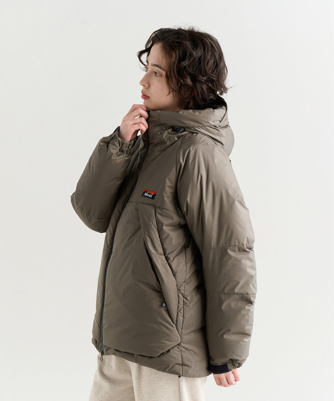 着用モデル(ウィメンズ)身長165センチ 着用サイズ:WMサイズ
