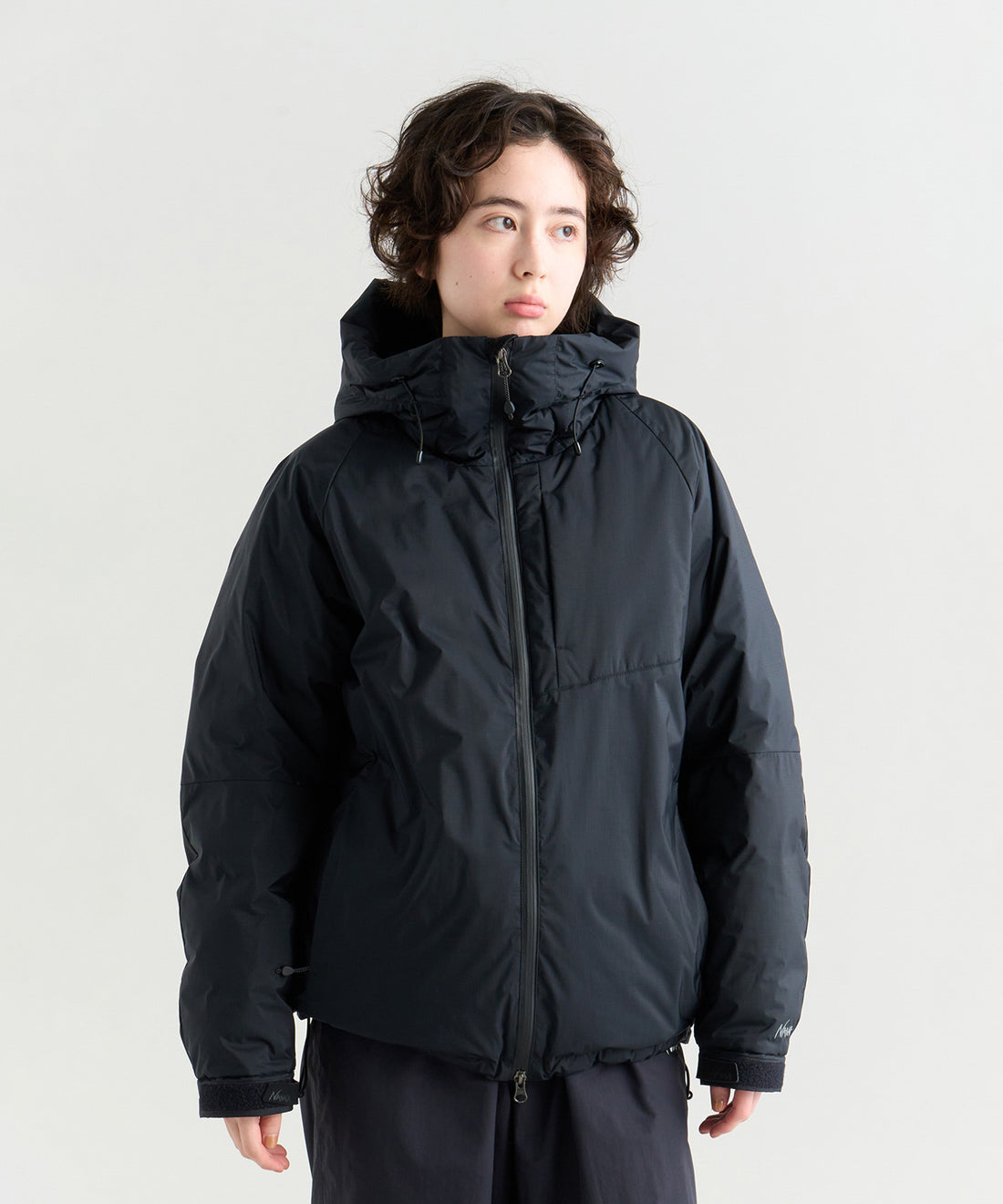 着用モデル(ウィメンズ)身長165センチ 着用サイズ:WMサイズ