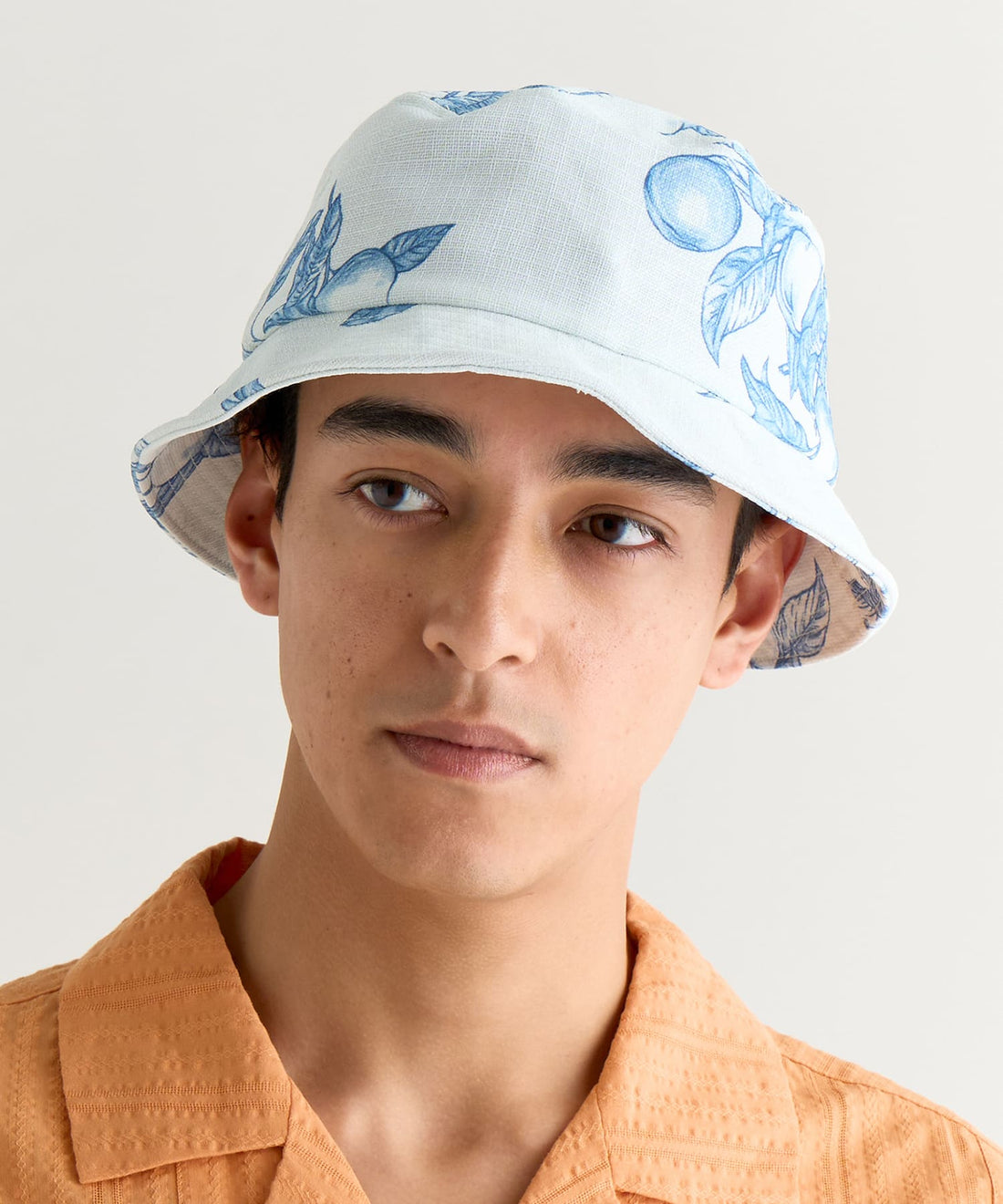 SALUD BUCKET HAT