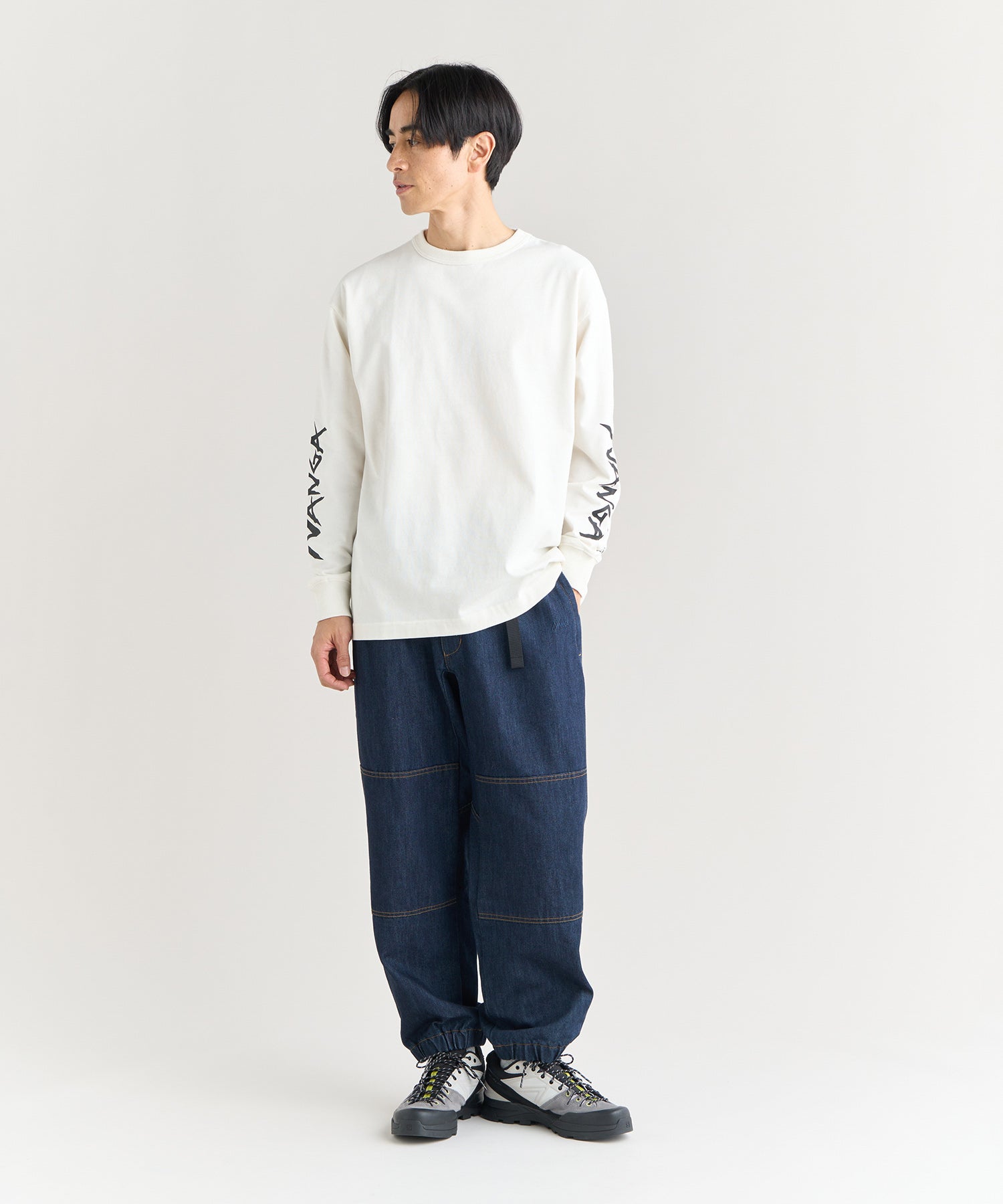 エコハイブリッド スリーブ ロゴ ロングスリーブTシャツ – NANGA
