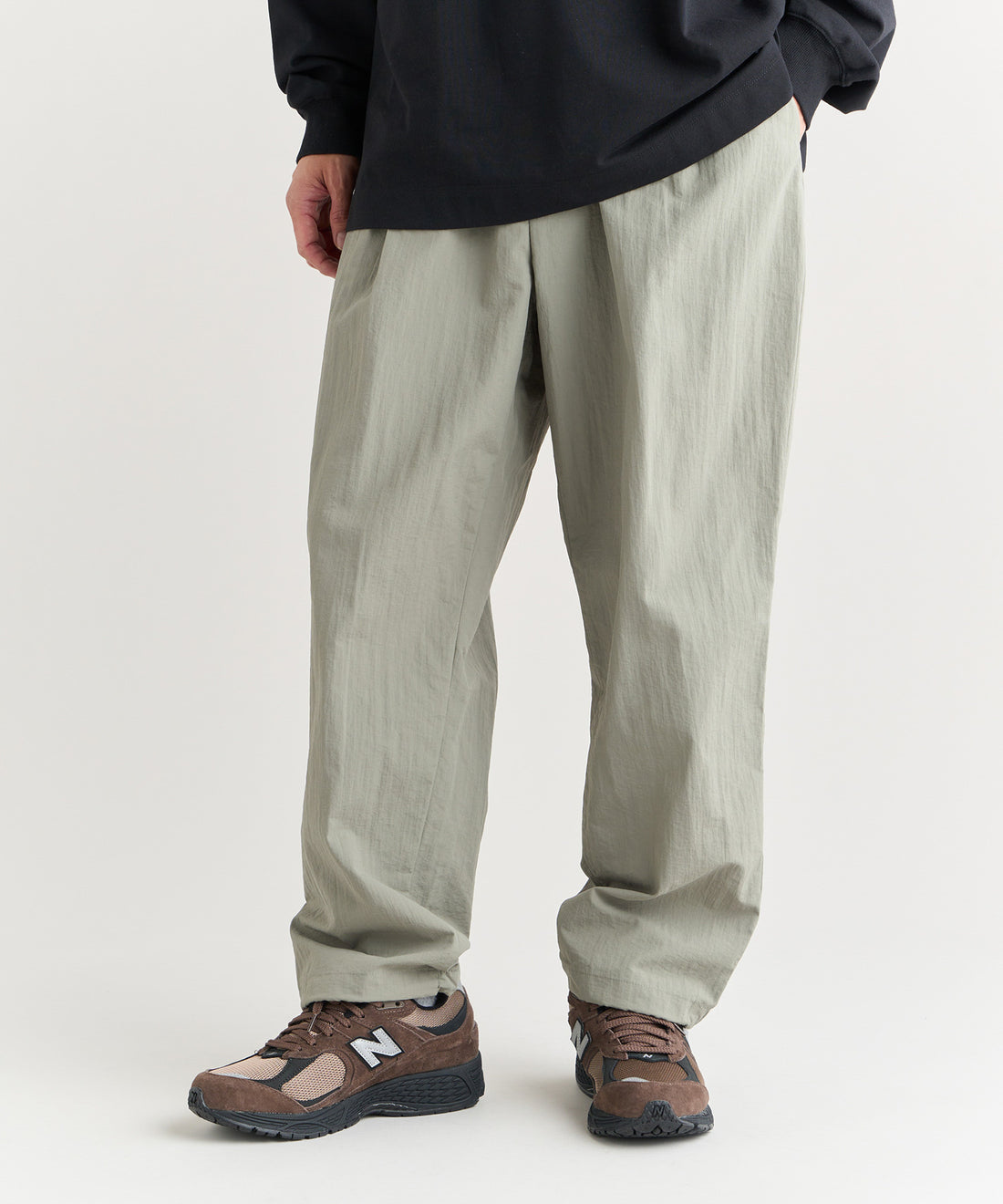 ナイロンタッサー トラックパンツ