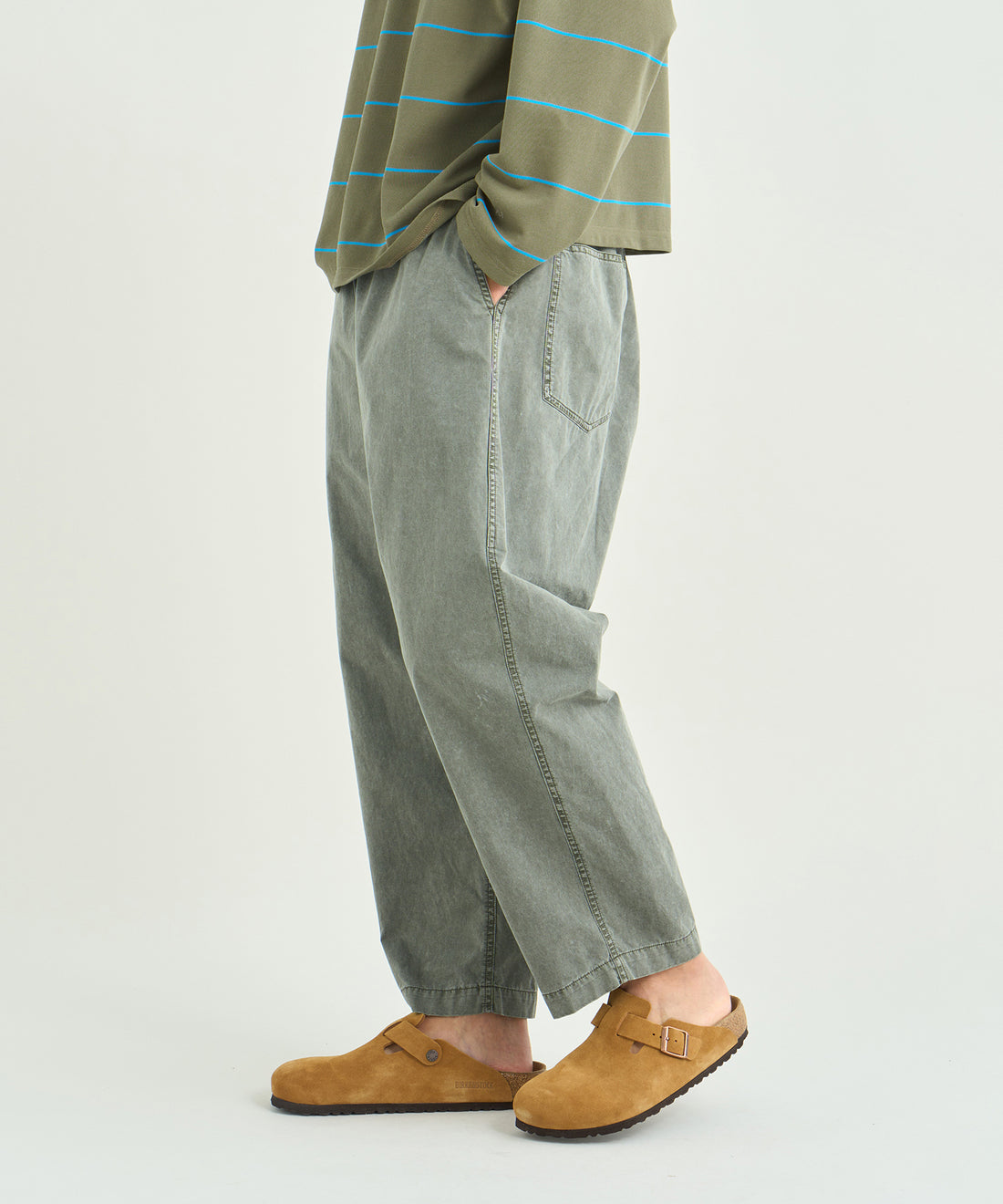 モーティブパンツ