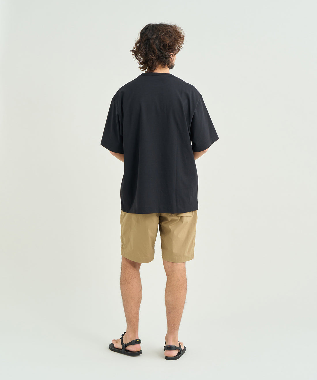 着用モデル：メンズ 180cm ／ 着用サイズ：L