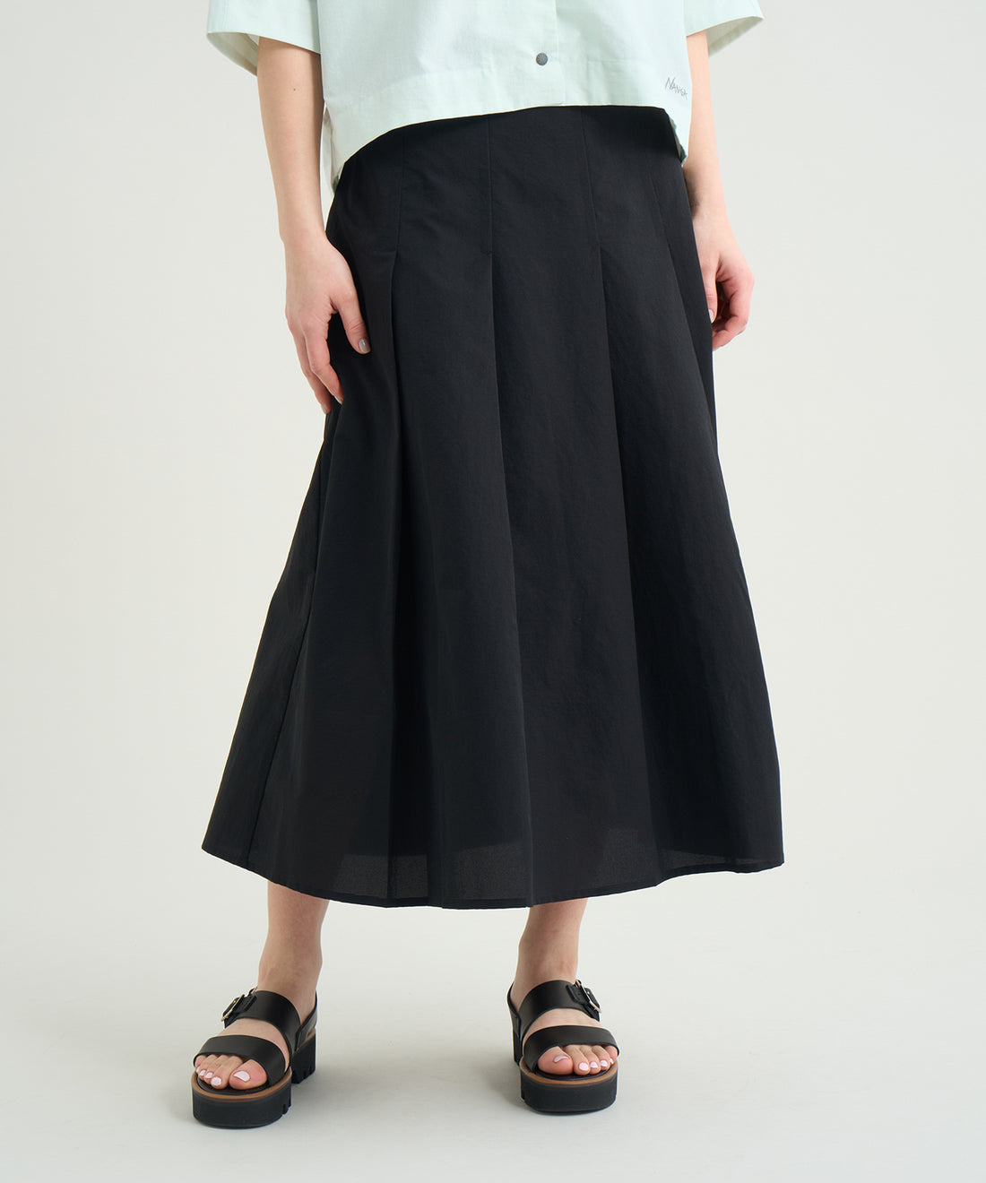 着用モデル：ウィメンズ 168cm ／ 着用サイズ：WM