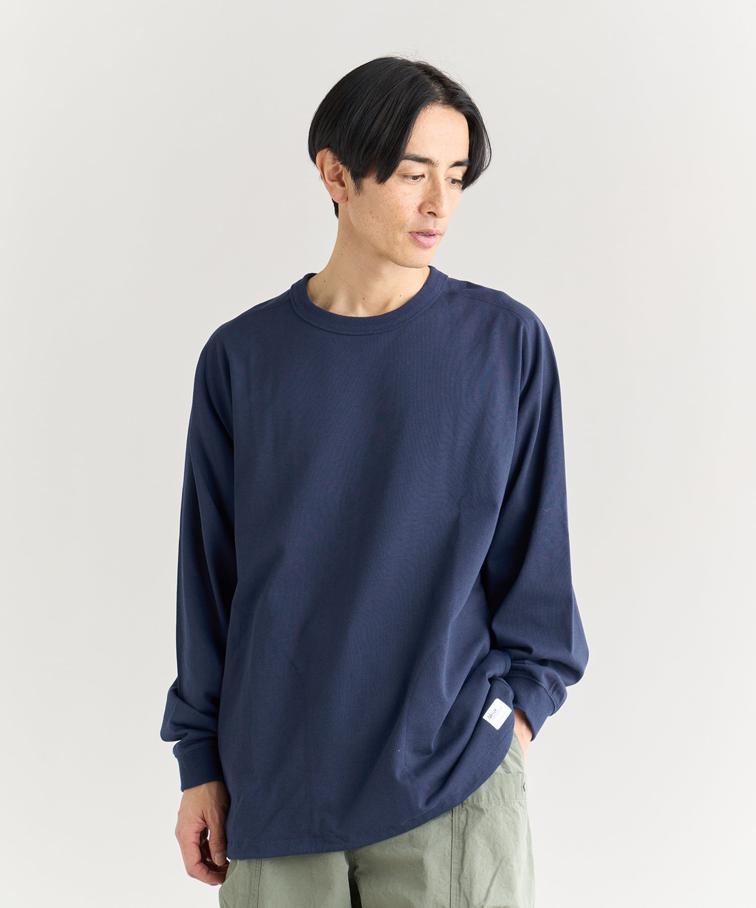 新品未使用！コンパクトロングスリーブプルオーバー SHIPS（シップス） tシャツ 「WEB限定」「手洗い可能」ランダムブルー