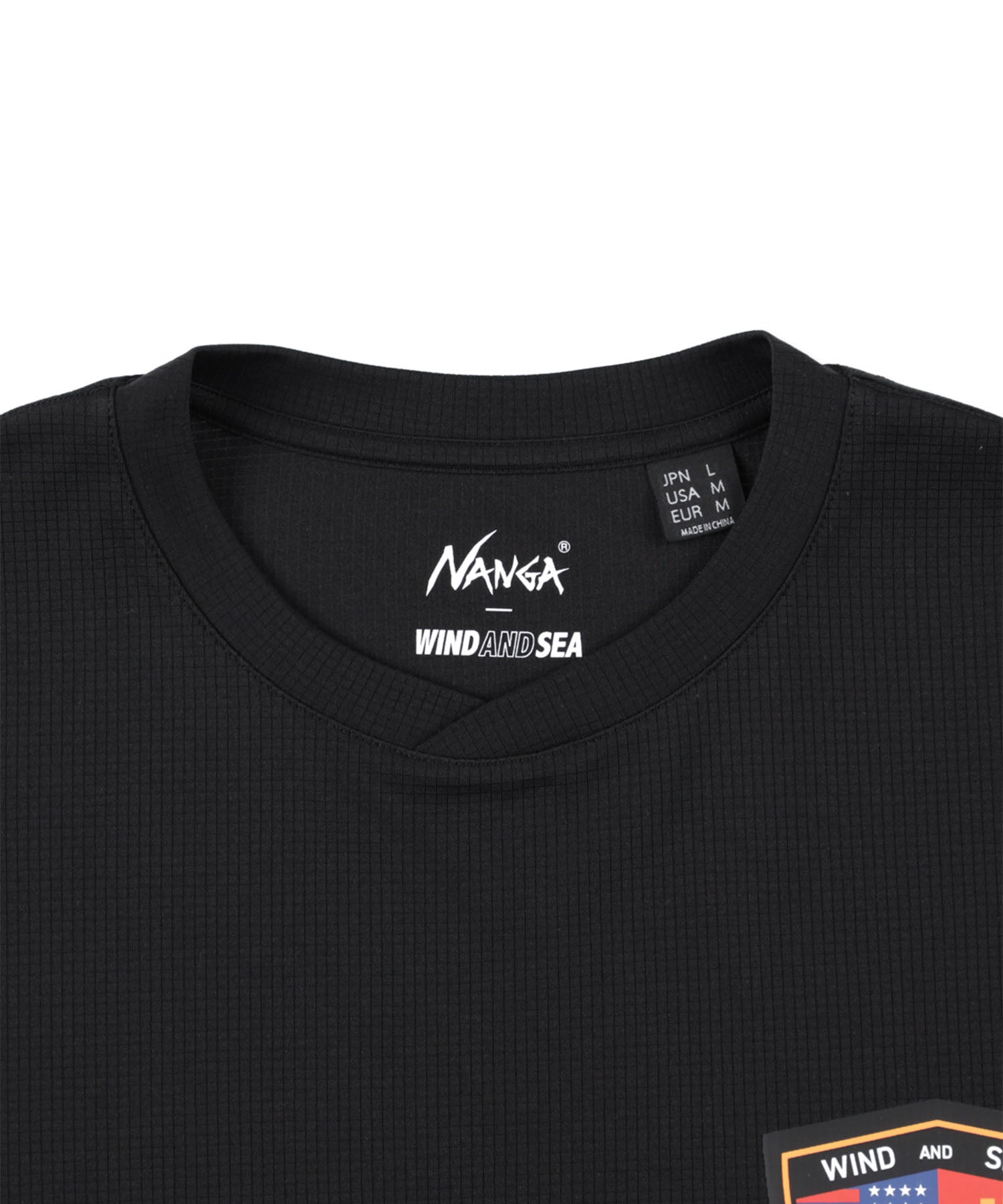 マスターナンバー　デムナT NANGA×WDS POWER DRY EMBLEM TEE – NANGA ONLINE SHOP