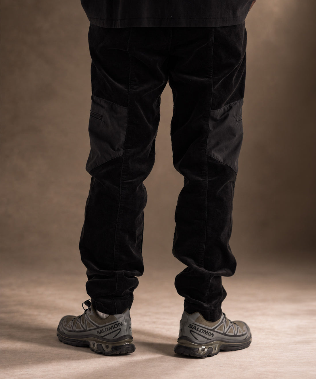 3D TAPERED KNEE ZIP (HK-S138)