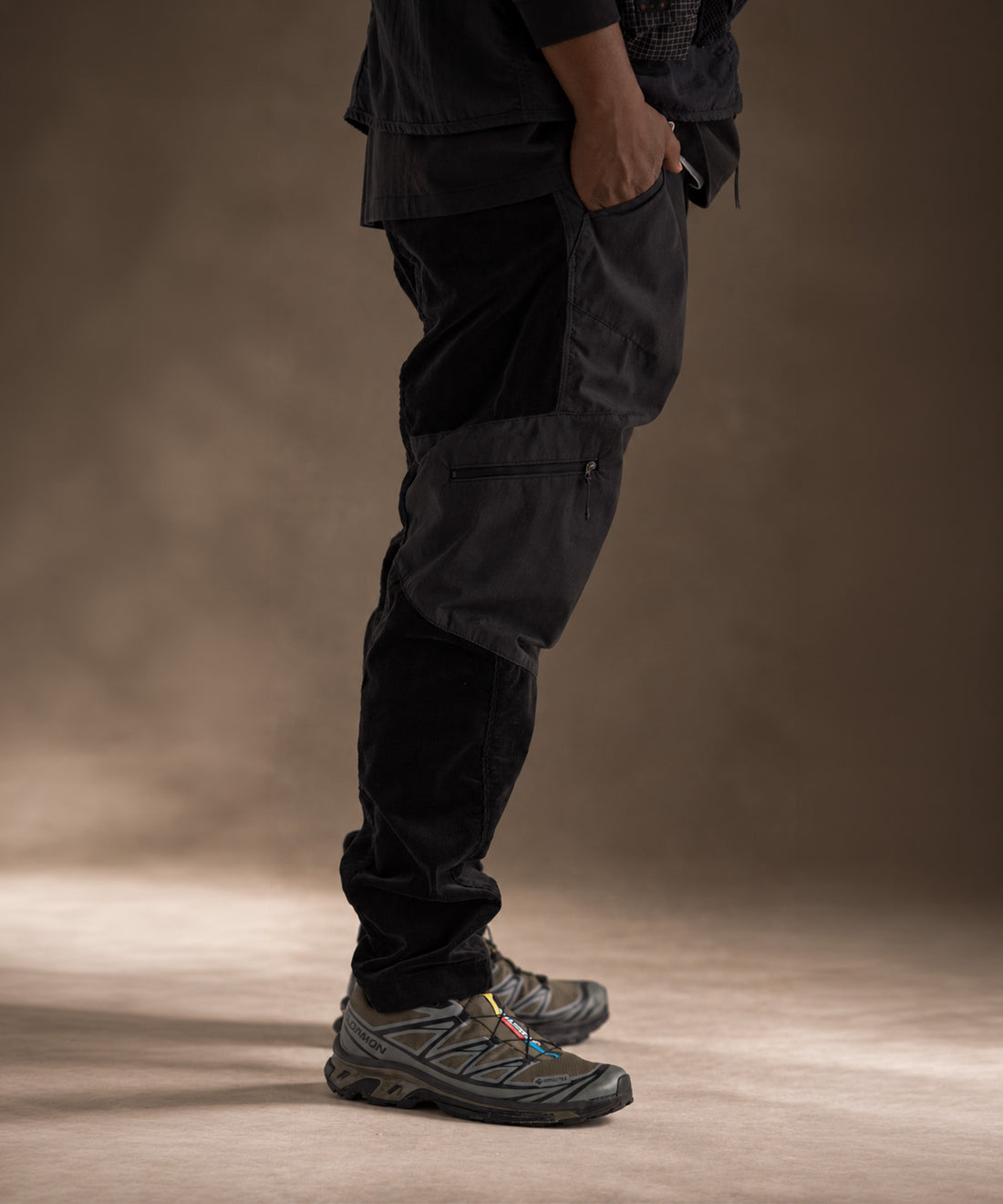 3D TAPERED KNEE ZIP (HK-S138)